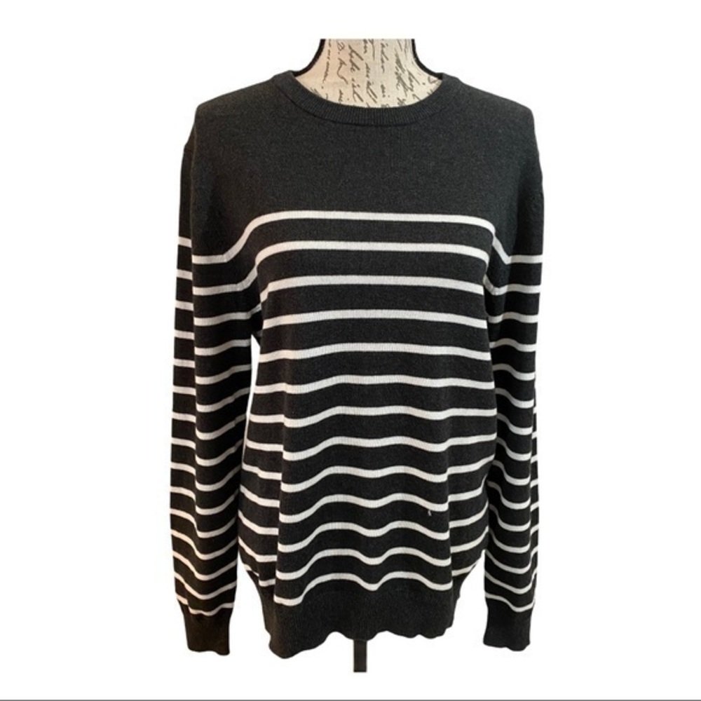 AMAZON ESSENTIAL CREW NECK SWEATER SIZE S